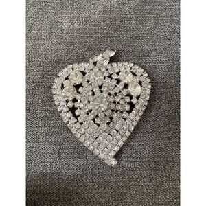 Gorgeous Sparkling Ice Rhinestone Vintage Heart‎ Pin Brooch EUC